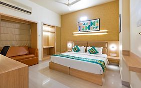 Treebo Premium Nestlay Rooms Nungambakkam